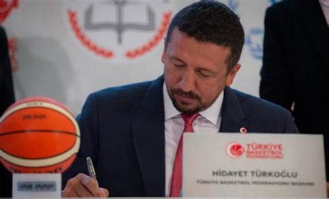 T­ü­r­k­o­ğ­l­u­:­ ­L­i­g­l­e­r­i­ ­h­a­z­i­r­a­n­,­ ­t­e­m­m­u­z­,­ ­a­ğ­u­s­t­o­s­t­a­ ­o­y­n­a­n­a­b­i­l­i­r­